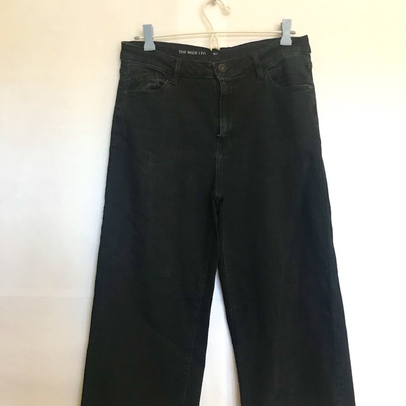 C&A high waisted wide legged cropped jeans - Picture 1 of 4